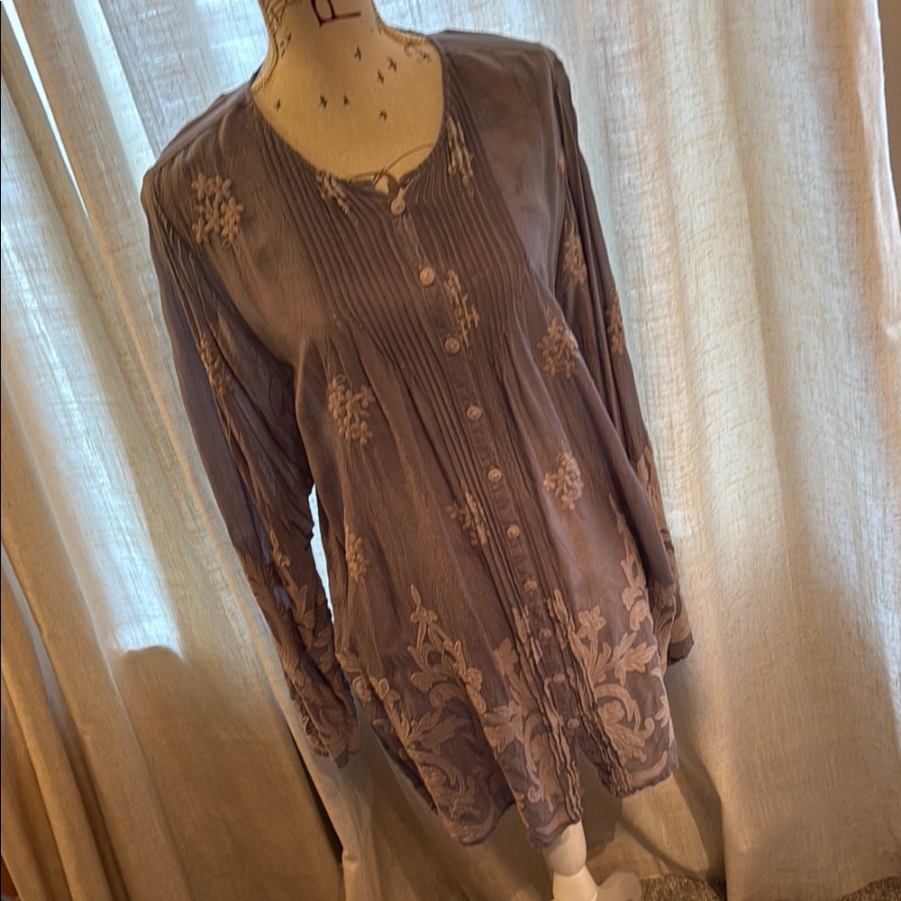 Johnny Was Embroidered Gray Women's Top